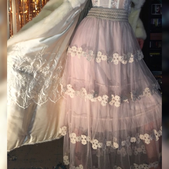 Layered Daisy Tulle Skirt - Picture 5 of 6